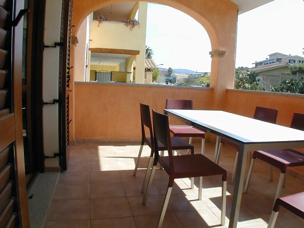 Appartamento Markus By La Via Del Mare Viaggi E Vacanze Вилласимиус Италия