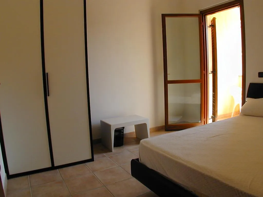 Appartamento Markus By La Via Del Mare Viaggi E Vacanze Вилласимиус 0*,  Италия