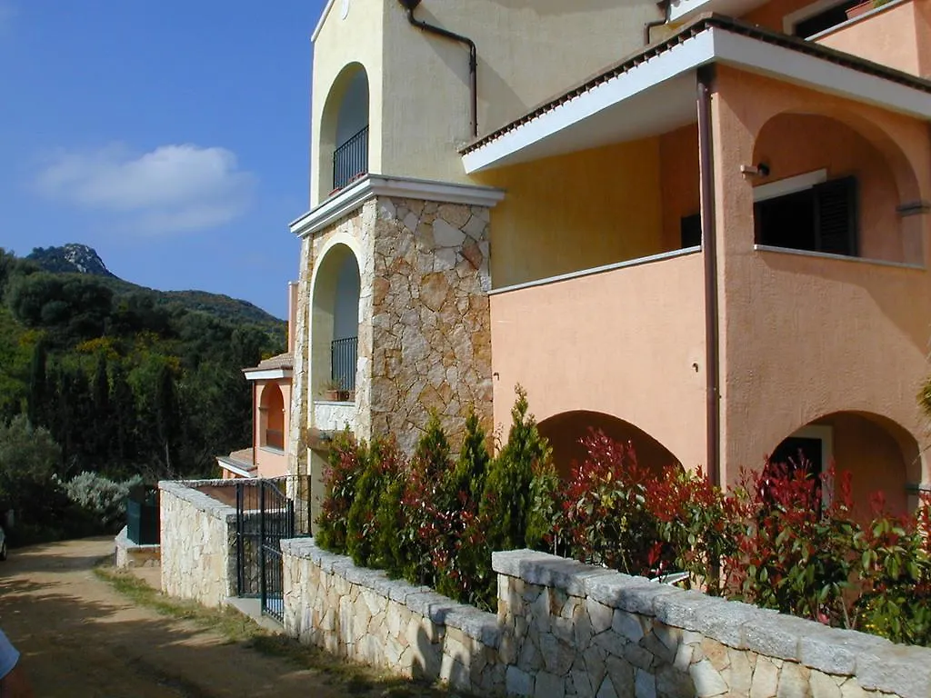Appartamento Markus By La Via Del Mare Viaggi E Vacanze Вилласимиус